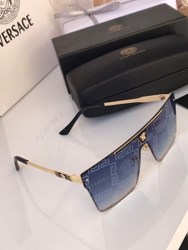 نظاره نسائيه ماركه فرزاتشي مع ملحقاتها