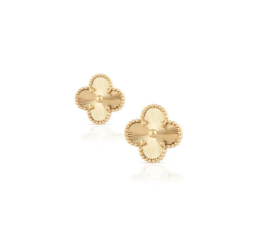 حلق ذهب عيار 18 تصميم عالمي