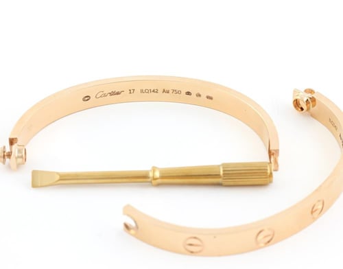 اسوارة تصميم عالمي عيار 18 -عيار 18