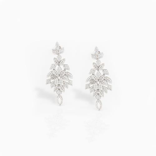 حلق ذهب ابيض كبير تصميم الماس-عيار 18