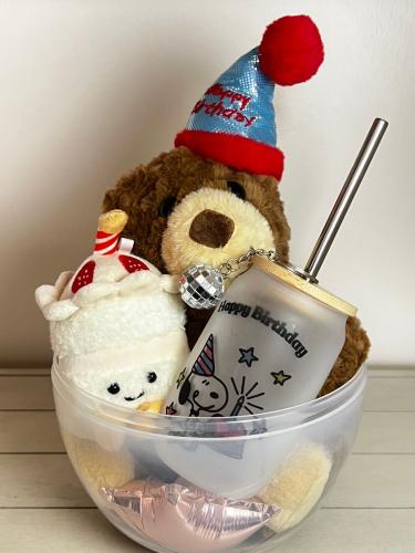 بيضة الاحتفال بعيد الميلاد مع فرفوشي