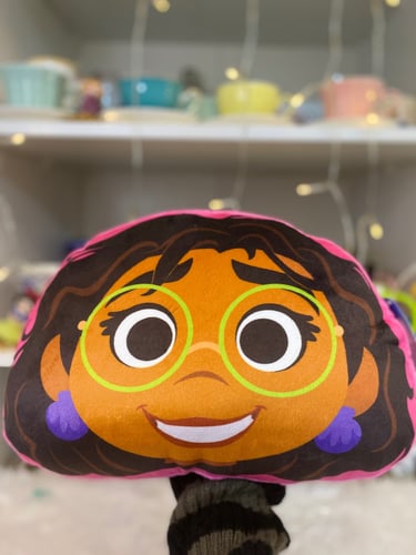 وساده بداخلها بطانيه انكانتو من ديزني