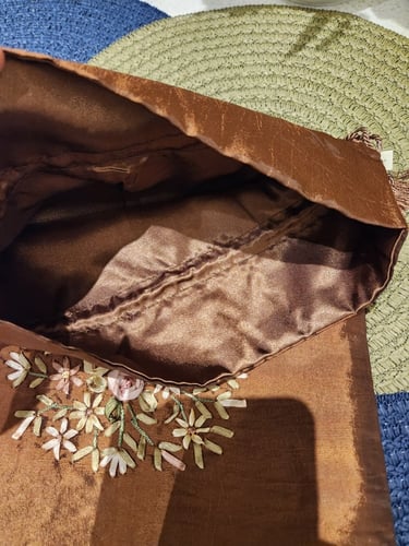 كيس عباية بالإسم