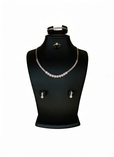 طقم ذهب عيار 18