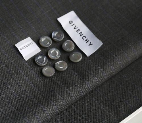 قماش جيفنشي صوف موديل 24