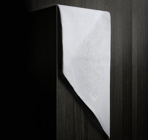 غترة دنهل أبيض