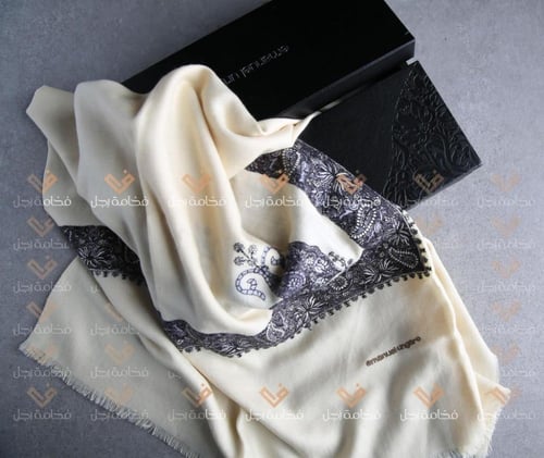 شال شتوي ايمانويل انغارو صوف 2023