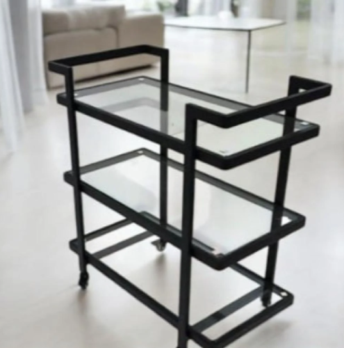 عربية تقديم 3 دور زجاج