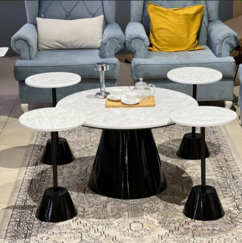 طقم طاولة صاج أسود 5 قطع سطح خشب شكل رخام