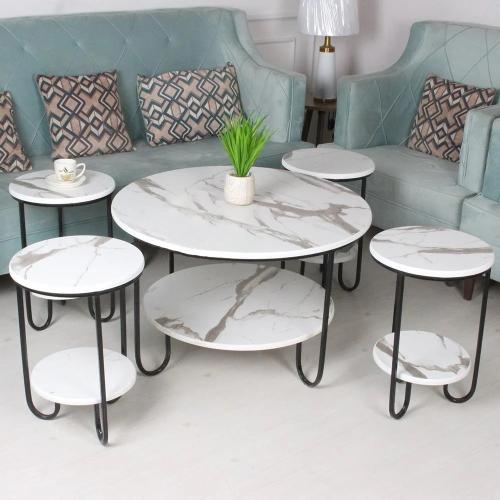 طقم طاولات + 4 طاولات خدمة بسطح خشبي أبيض بديل رخا...