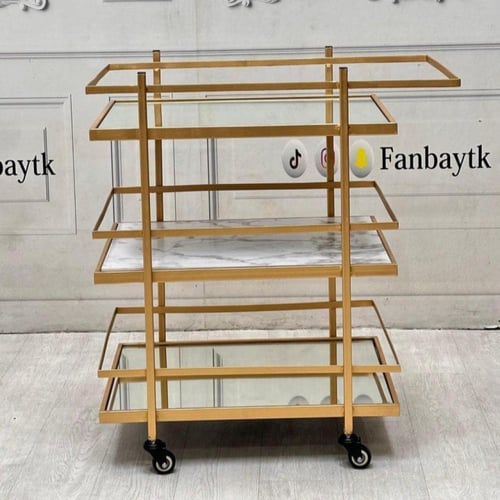 عربية تقديم ضيافة ذهبي مودرن