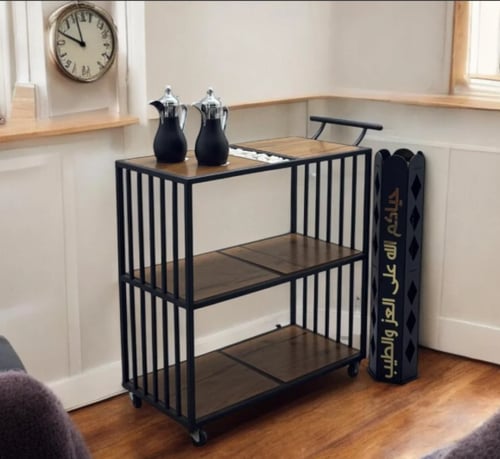 عربية تقديم 3 دور خشب