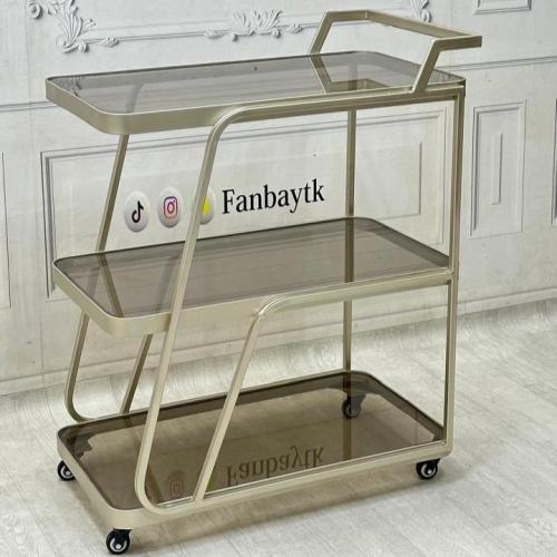 عربة ضيافة فاخرة بثلاثة أدوار