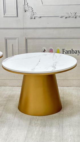 طقم طاولة صاج ذهبي 5 قطع سطح خشب شكل رخام