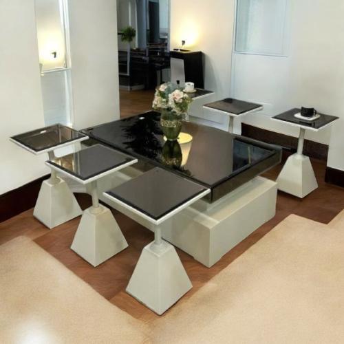 طقم طاولات ضيافة 7 قطع خشب وبسطح قزازي