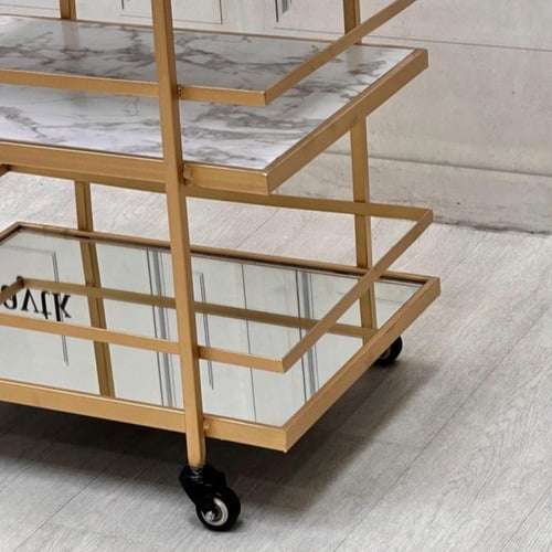 عربية تقديم ضيافة ذهبي مودرن