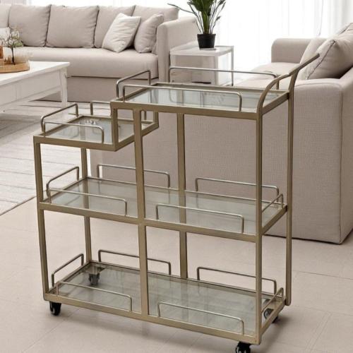 عربية تقديم ضيافة شمباني