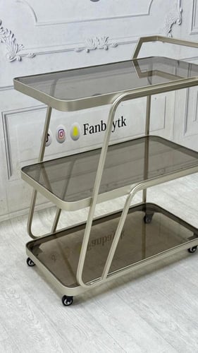 عربة ضيافة فاخرة بثلاثة أدوار