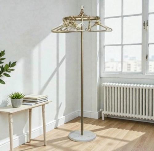 علاق ملابس بقاعدة بديل رخام بارتفاع 170 سم