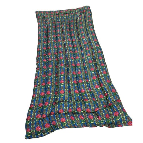 مدة (مطرحه) شالكي منقوشة ومبطنة بالقطن 90سم × 1.90...