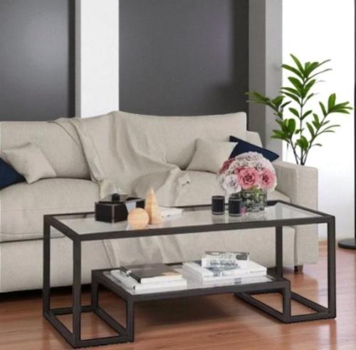 طاولة ضيافة سطح زجاج شفاف