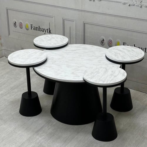 طقم طاولة صاج اسود 5 قطع سطح خشب شكل رخام