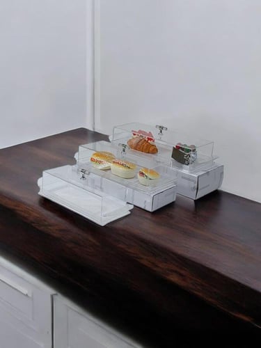 مجموعة ثلاث صواني أكريليك شفاف