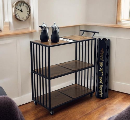 عربية تقديم 3 دور خشب