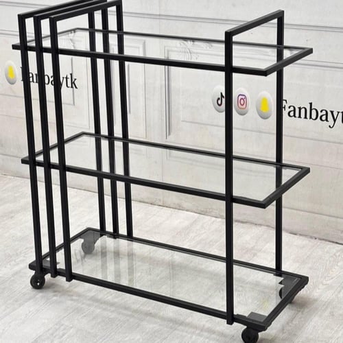 عربية تقديم ضيافة اسود