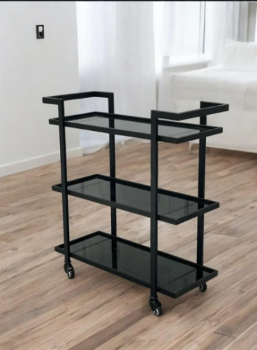 عربية تقديم 3 دور زجاج