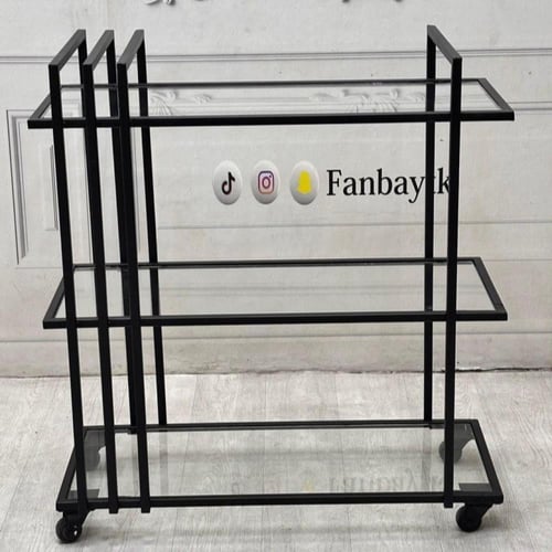 عربية تقديم ضيافة اسود