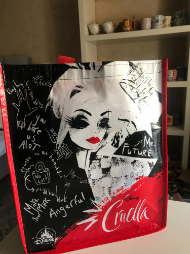 كيس Cruella من ديزني