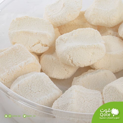 اقط لين وسط رطب