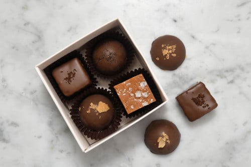 بوكس السعادة (حلي يومك) 4 قطع