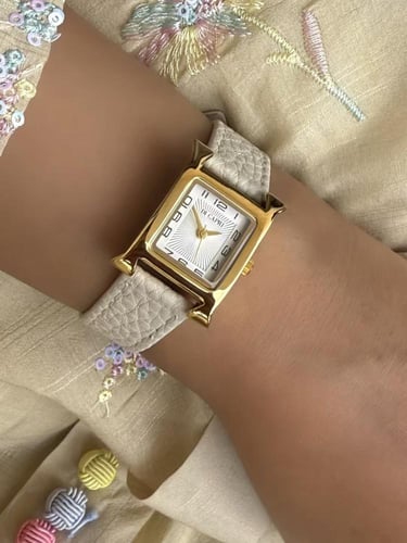 دي كابري جلد ابيض مع ذهبي نسائي - DI180