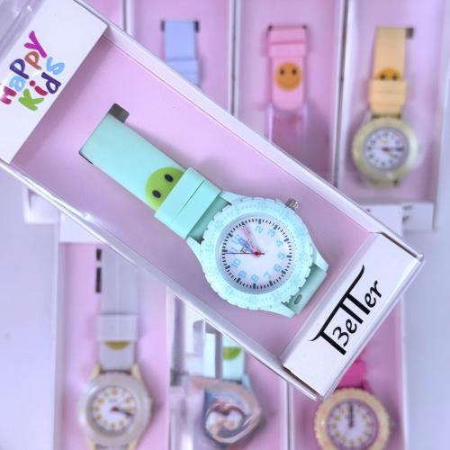ساعة اطفال ملونة