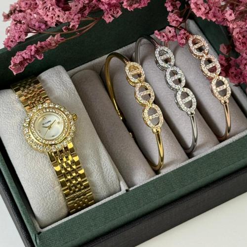 طقم نسائي - 3474