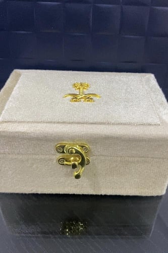 عود هندي طبيعي سيوفي تربل سوبر الوقيه 30 جرام