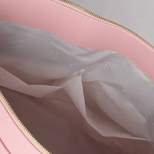 حقيبة الأم والطفل