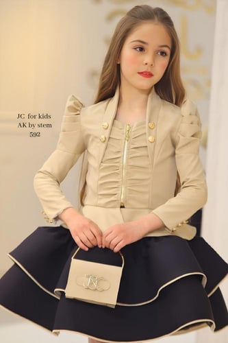 طقم رسمي بناتي بلون البيج والأسود بتصميم "جاكيت ال...