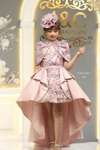 فستان "ملكة الياسمين" للأطفال: إطلالة آسرة بتدرجات...