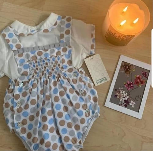 طقم من قطعتين