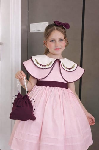فستان "فلورنس" الوردي للبنات - تصميم ريفي بياقة مط...