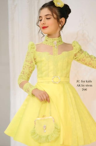 فستان بناتي "زهرة الربيع" بتصميم راقٍ وإطلالة مشرق...