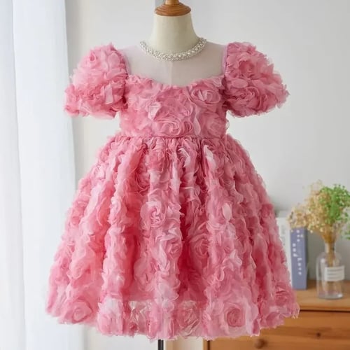 فستان الورد بنك