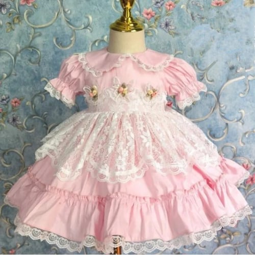 فستان وردي أنيق