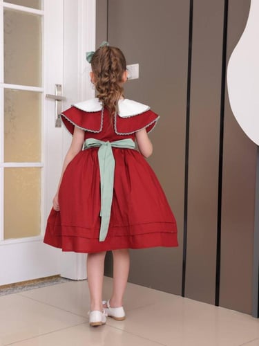 فستان "كلاسيك رويال" للأطفال - أحمر قرمزي بتفاصيل...