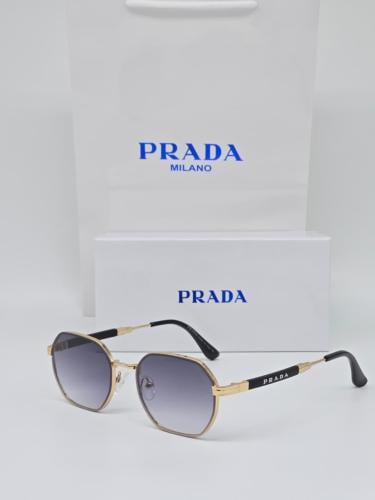 نظارة برادا ذهبي مدرج