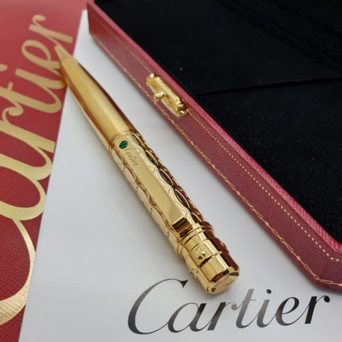 قلم ماركة كارتير ذهبي