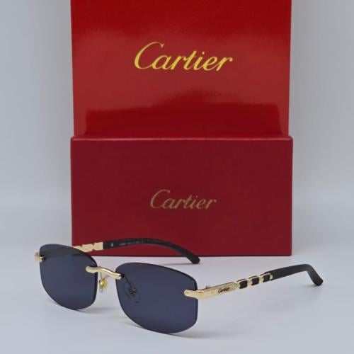 نظارة كارتير اسود وذهبي
